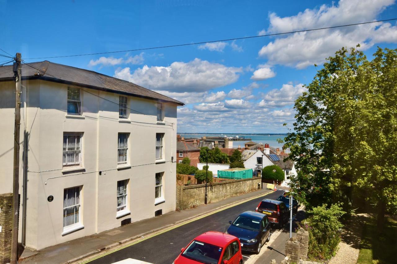 Anchor Down Cottage The Perfect Seaside Retreat Sleeps 4 Beach 2 Mins Ryde  Exteriér fotografie